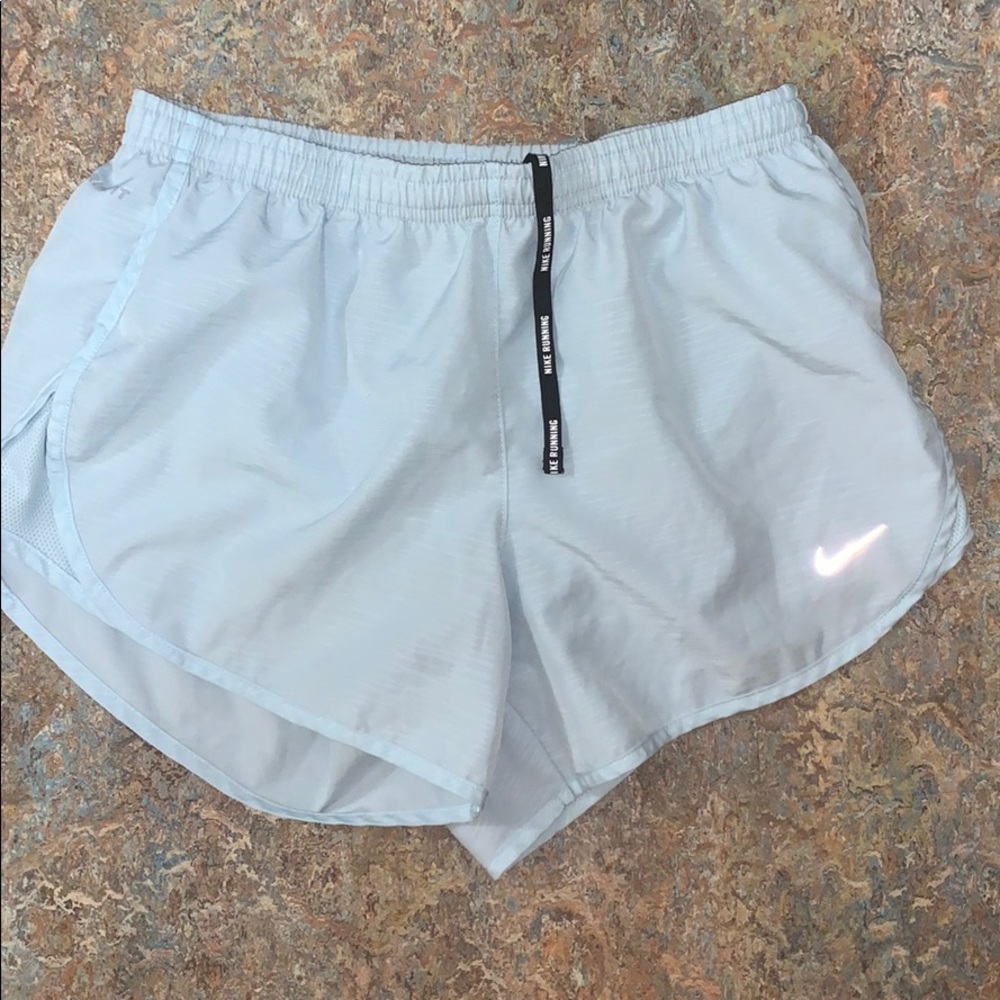 Nike DRIFIT running shorts!!🤩